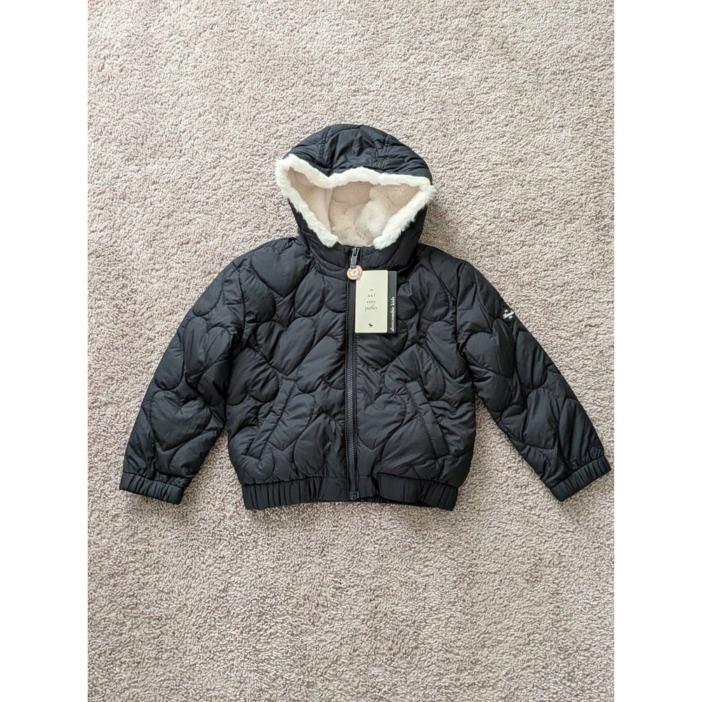 Abercrombie Kids Cozy Puffer Jacket Navy Blue Girls 5/6 NWT Heart Quilted